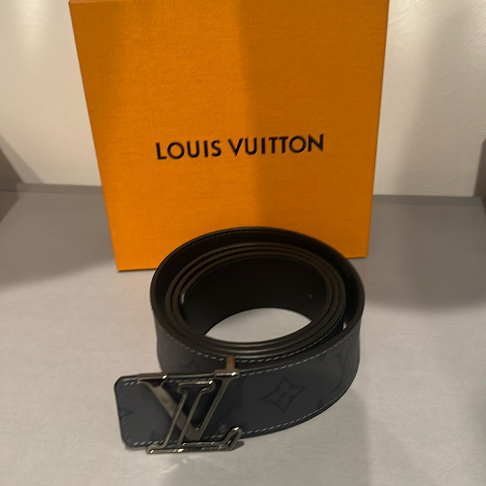 Men’s LV dark gray belt 100/40